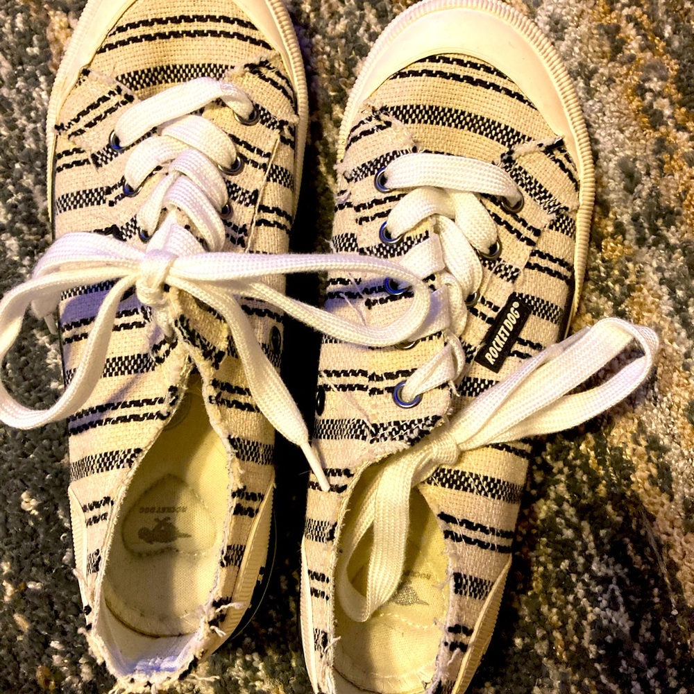 Rocket Dog shoes, only worn a few times Size 7